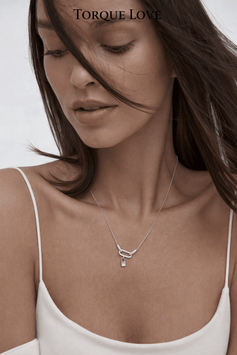 925 silver chain necklace for the neck with a lock pendant