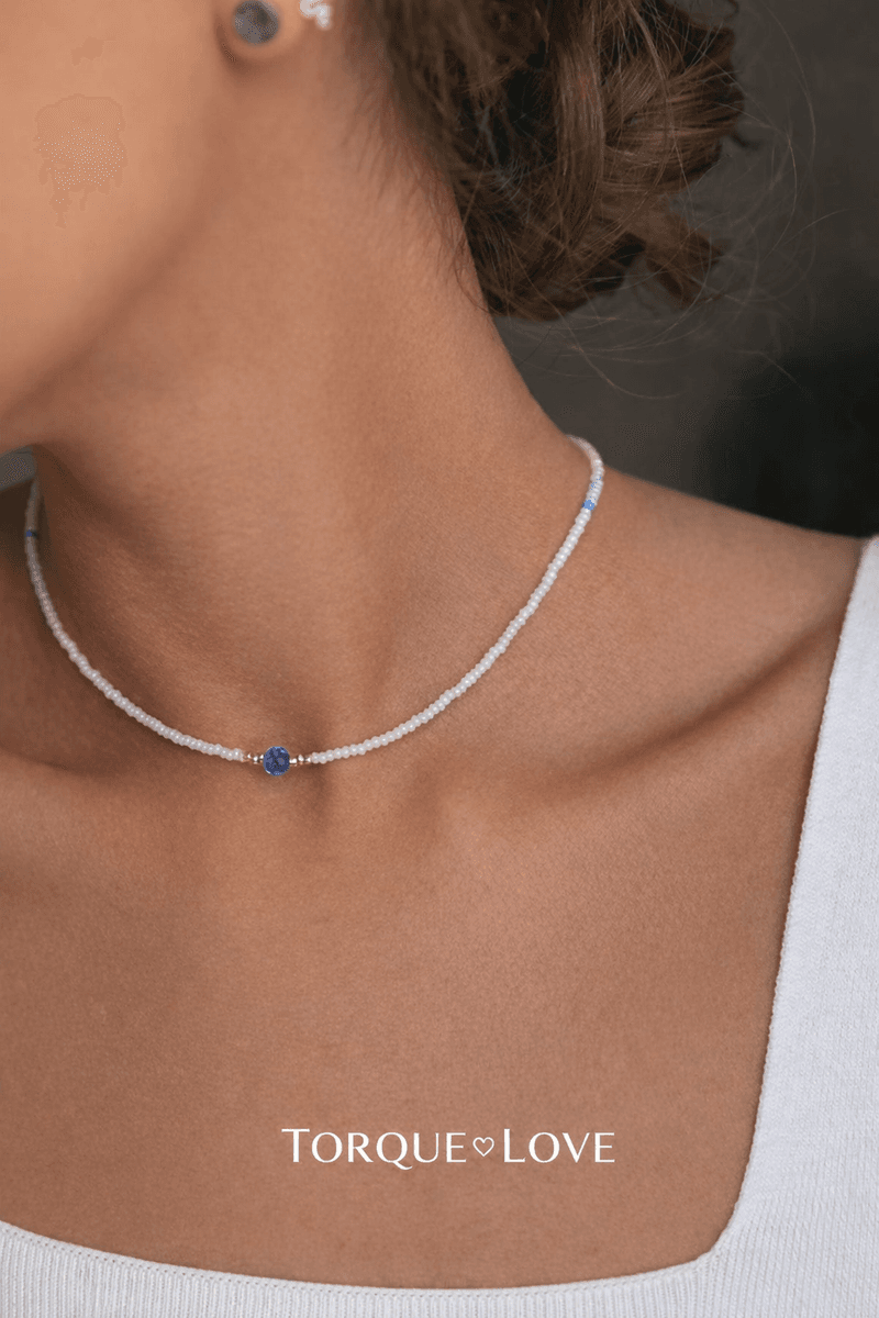 Neck choker made of beads jewelry