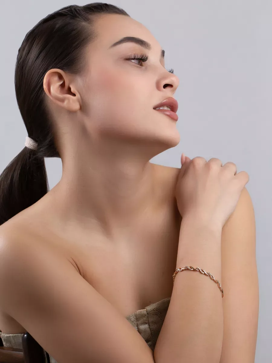 Women's wrist bracelet with stones jewelry