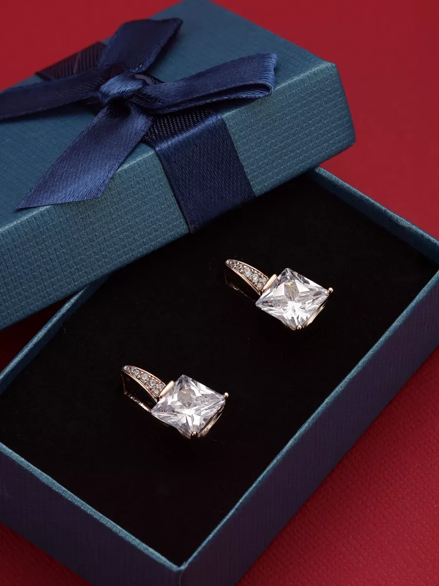 Square earrings with cubic zirconia, gold plated