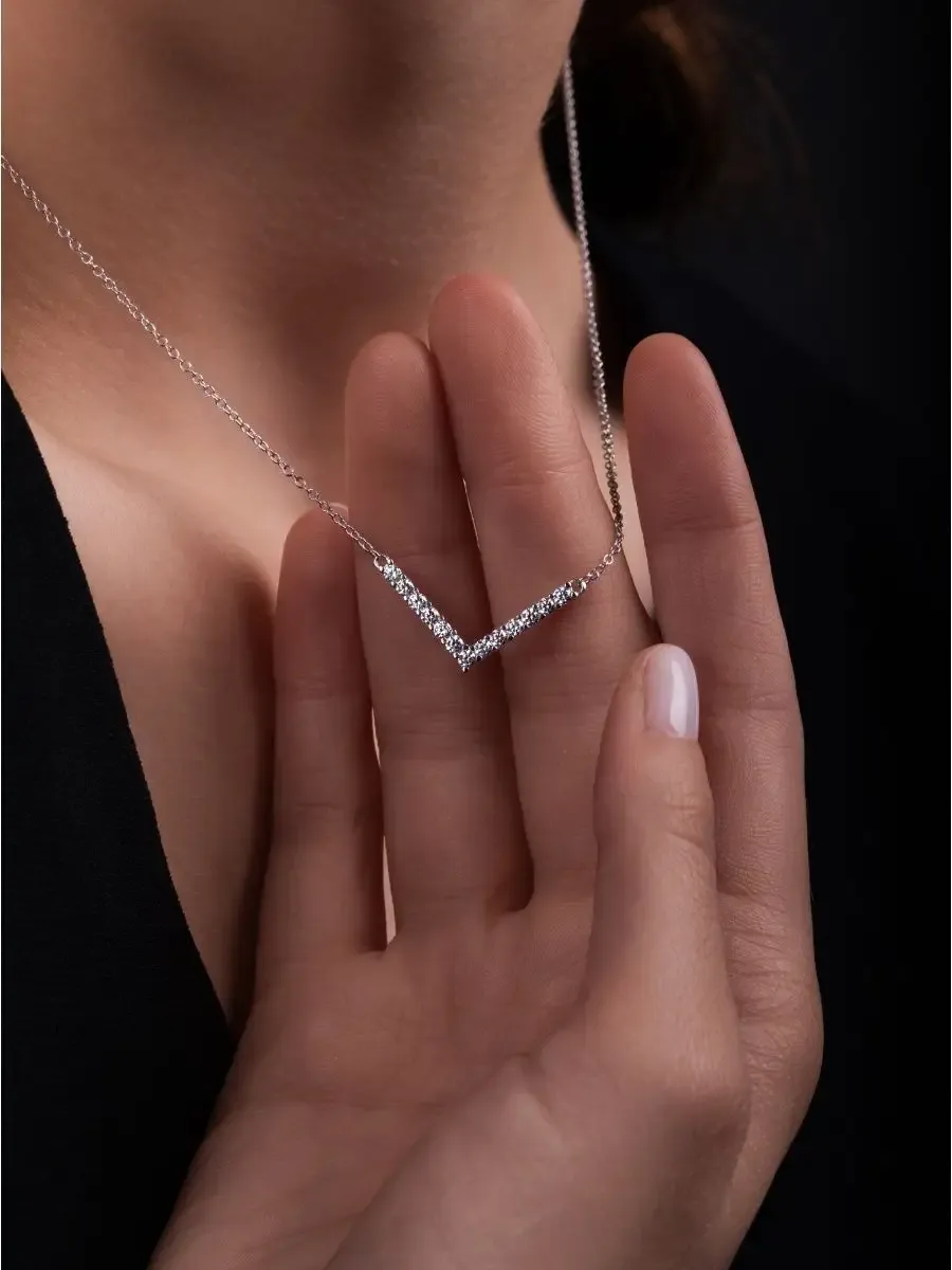 Silver necklace with stone 925 geometry V
