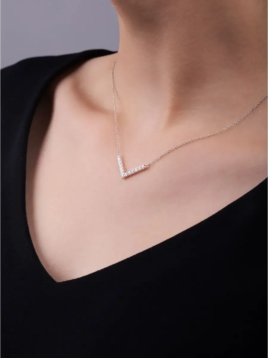 Silver necklace with stone 925 geometry V