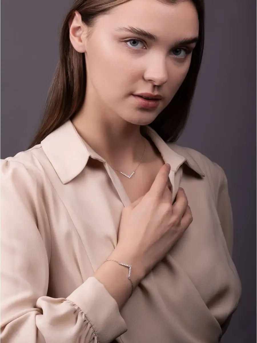 Silver necklace with stone 925 geometry V