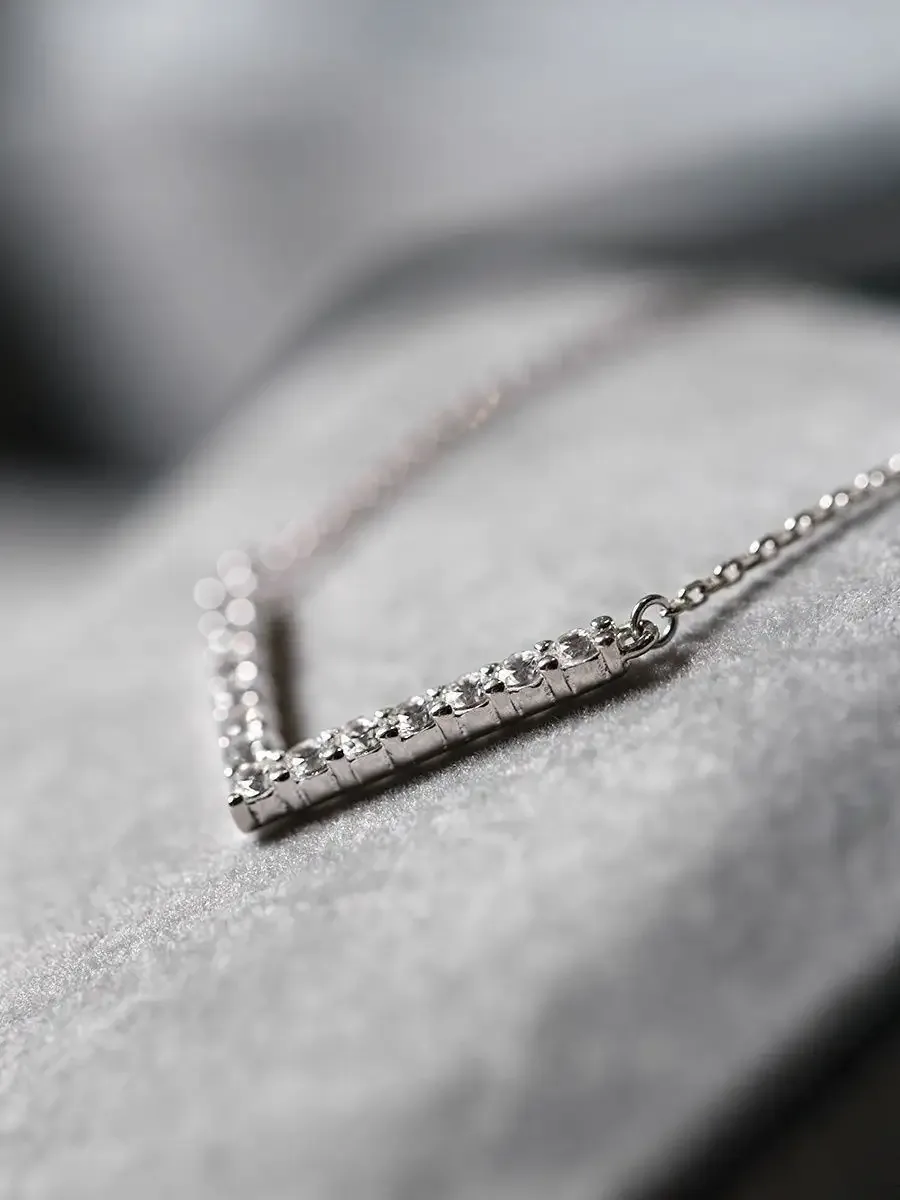 Silver necklace with stone 925 geometry V