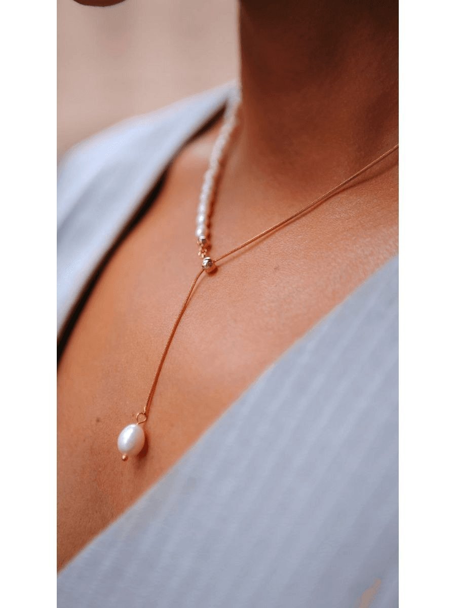 Elegant Pearl Drop Necklace
